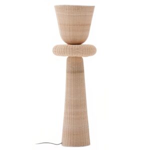 Ratanová stojací lampa Kave Home Neuda 140 cm