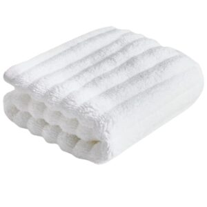 Kave Home Bílý bavlněný ručník Navira 30 x 50 cm